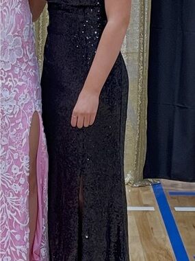 Elegant Black Sequin Evening Dress - Women